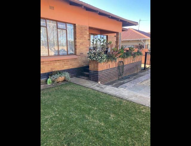 3 BEDROOM HOUSE FOR SALE IN HOMESTEAD